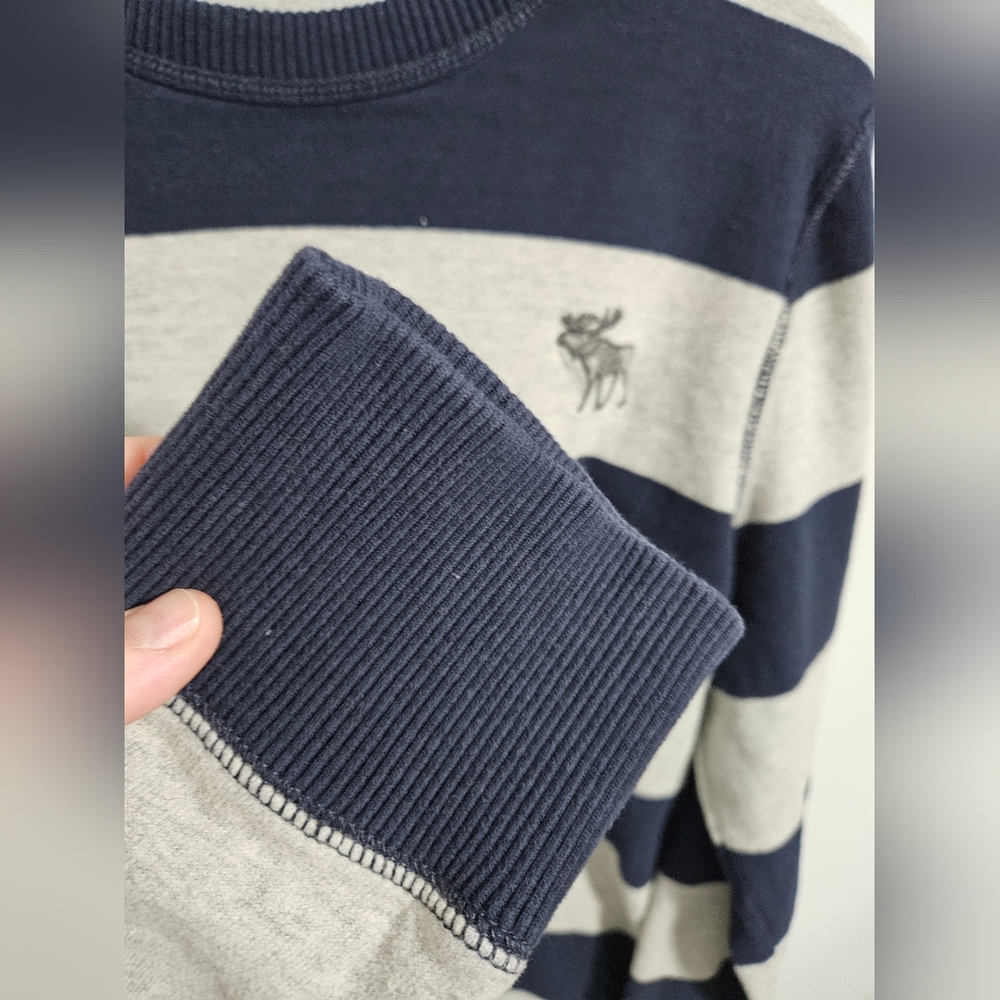 Vintage MENS XXL Muscle Abercrombie & Fitch Navy and Grey Striped Long Sleeve - Picture 4 of 4